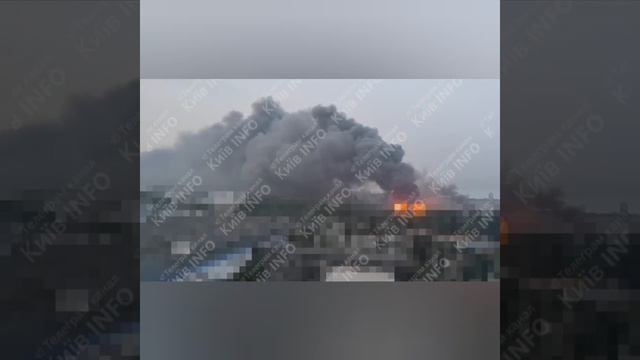 На Украину этой ночью обрушилась одна из самых сильнейших атак.Сообщают о поражении завода "Артём"