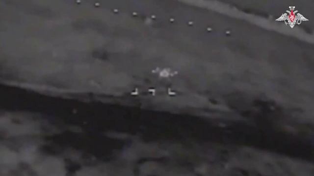 Расчеты FPV-дронов подразделения специального назначения расчищают небо от гексакоптеров ВСУ в ДНР