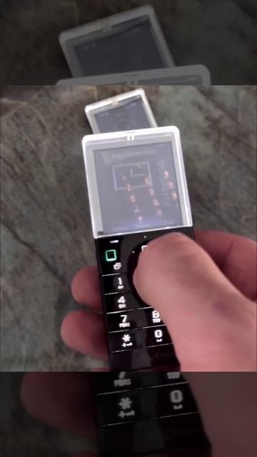 Прозрачный телефон Sony