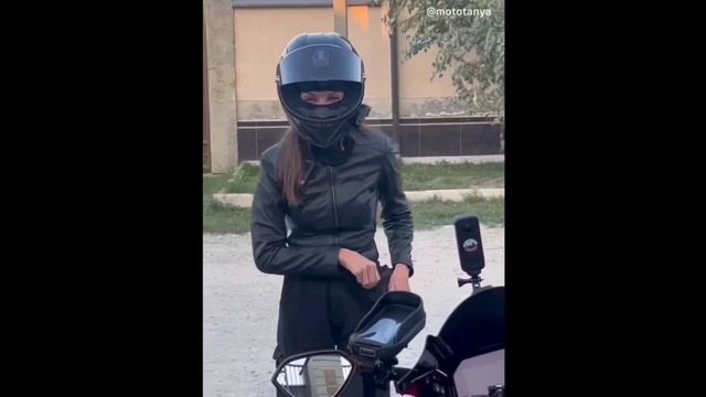СКОРО НА КАНАЛЕ
" В ГОРОДЕ МНЕ ЧУЖОМ "