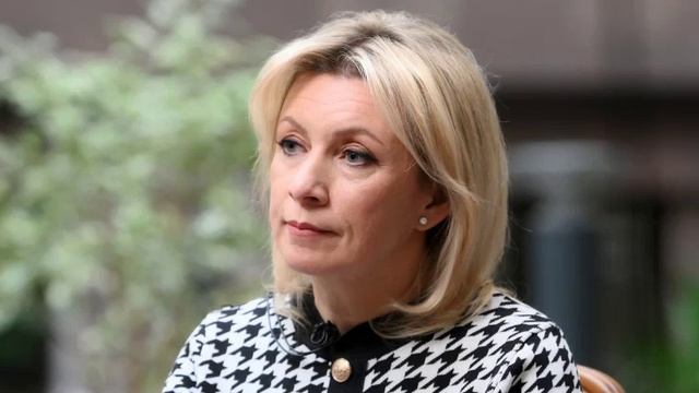 Захарова призвала не выдергивать из контекста слова Мединского о Карабахе.
