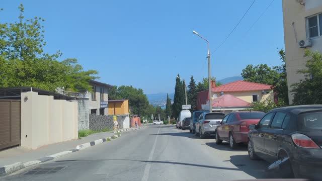 Геленджик 9 июня 2025г. Еду на машине в центр города.mp4