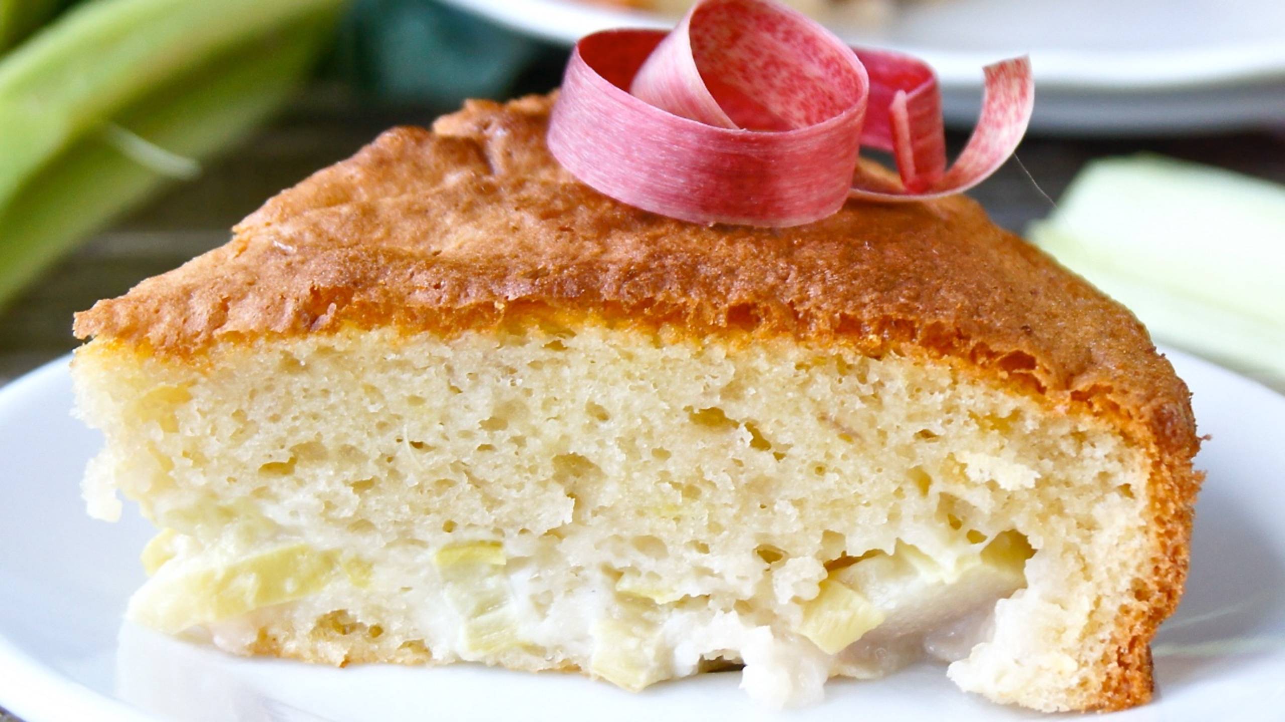 РЕВЕНЬ В ХОД! Готовим вкусную ШАРЛОТКУ за 50 минут 🥮
