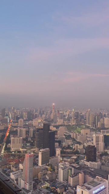 MahaNakhon в Бангкоке — один из самых высоких небоскрёбов в Таиланде.