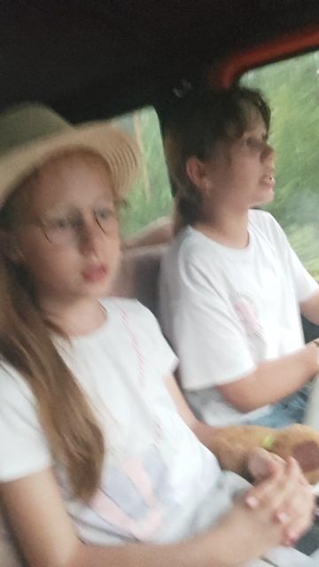 1000000373.mp4