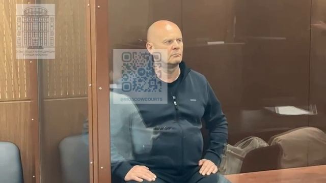Мэра Красноярска Владислава Логинова привезли в суд