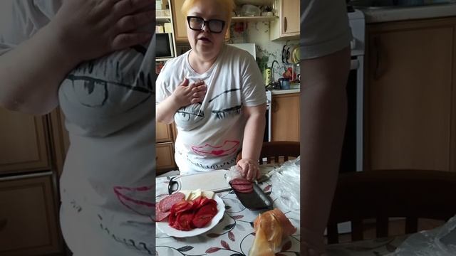 Я кофе чаем обозвала, все потому-что мне срочно нужен отдых от сборов на отдых))))