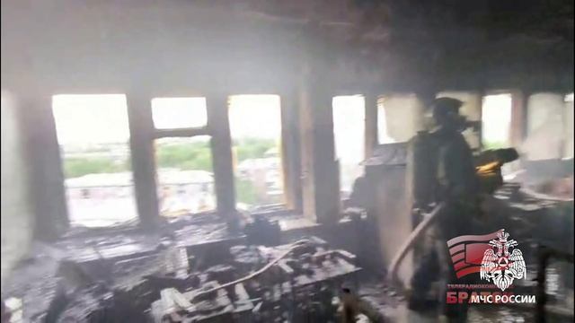 "Братск" полыхал в огне! Короткое замыкание стало причиной пожара гостиницы в центре города