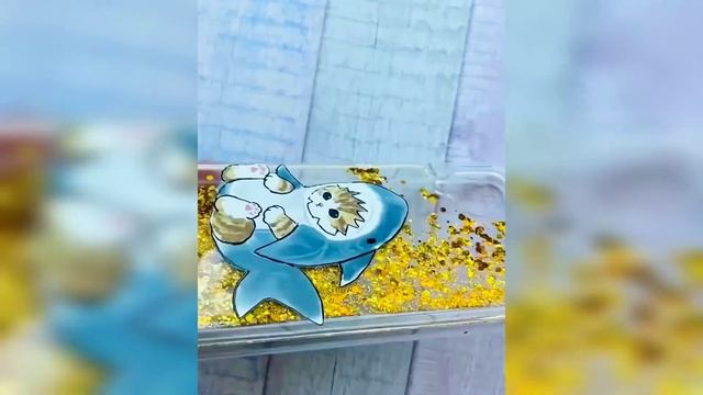 Чехол на телефон с плавающими золотыми блестками Котё