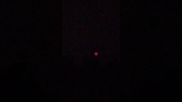 "клубничная " луна в деле 🌖🔴🍓