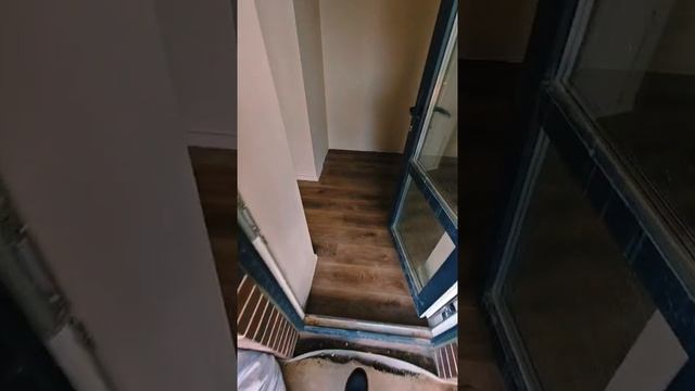 Когда пробили трубу тёплого при монтаже окон - кто виноват?