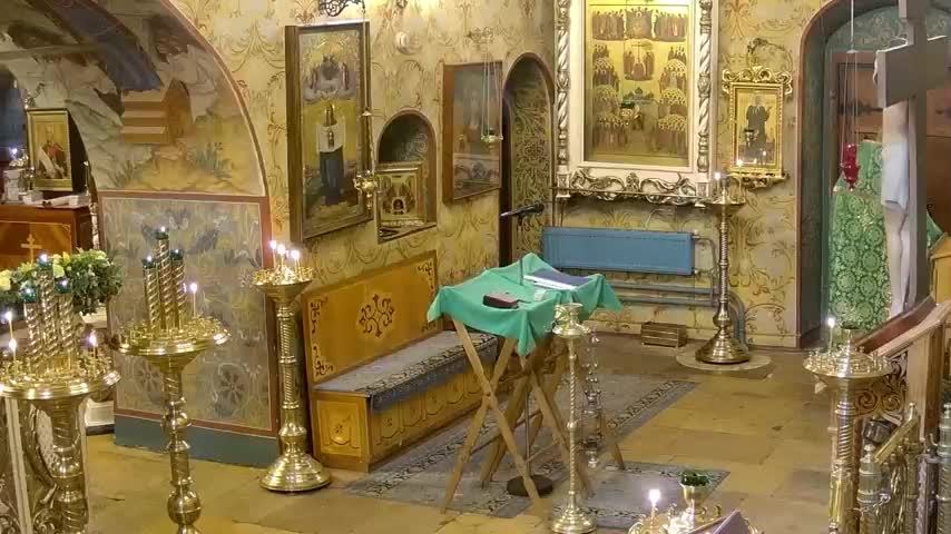 Молебен с акафистом Порт-Артурской иконе Божией Матери. Храм Успения в Путинках.
