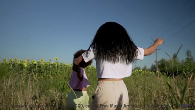 Наслаждайтесь лучшим треком с видами Земли - O-C-D-I-T-Guy -- Ranch House -- The Ranch House LP