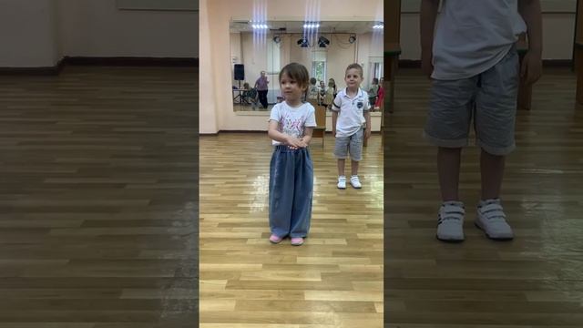 Школа искусств у Евы