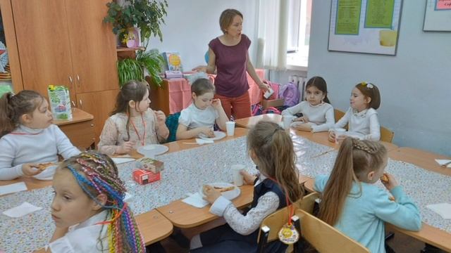 Саша сказала: "Прощай, 1 класс!"