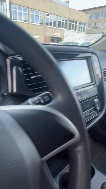 Обзор на Mitsubishi Outlander Кроссовер 2.0 CVT 2014г