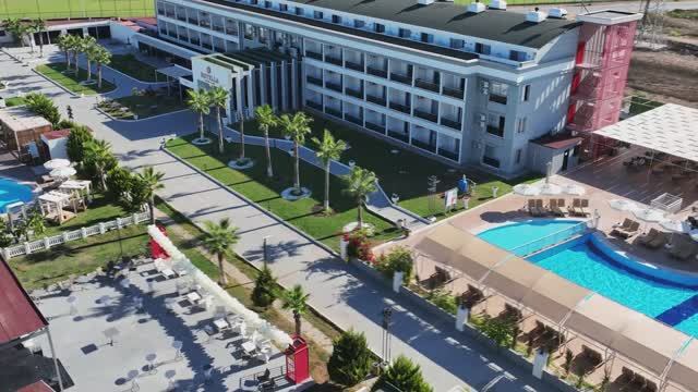 Hotella Resort & Spa 4*+