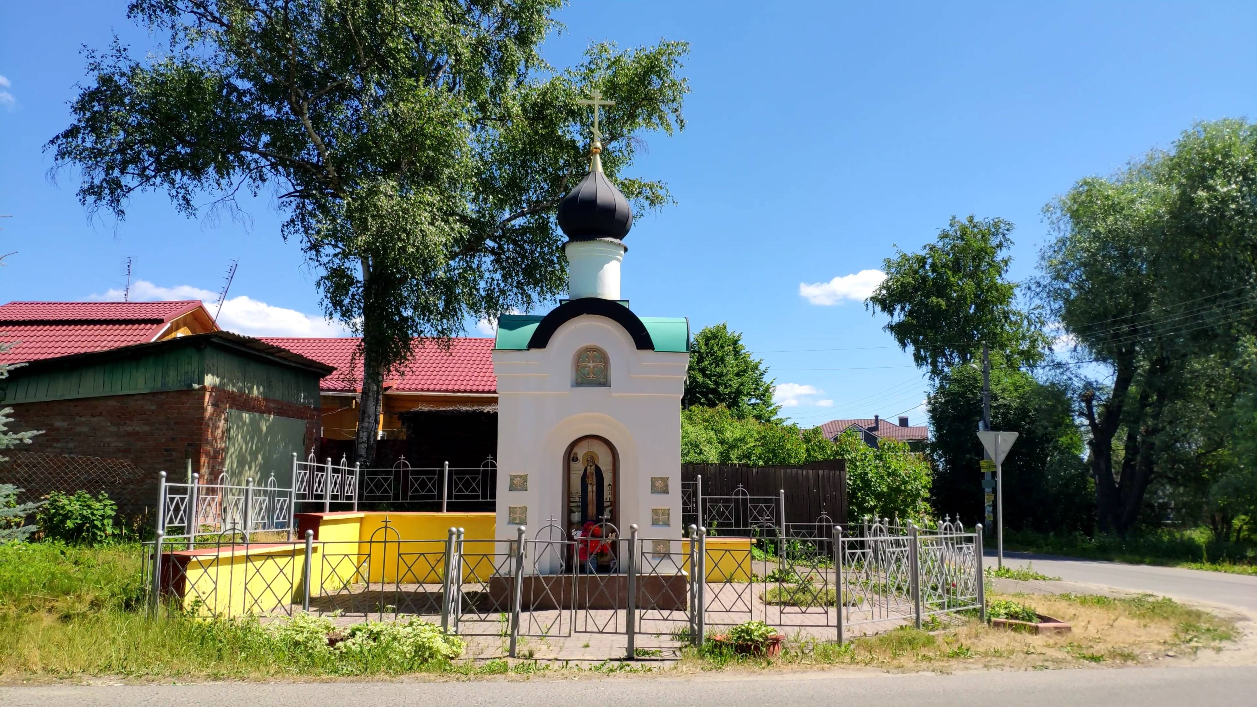 Часовня Серафима Саровского в деревне Сонино