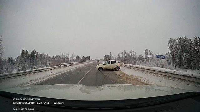 Водить по-русски! С телефоном в руках!