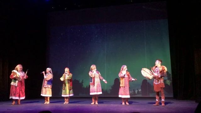 №105 Седой ЯМАЛ и его национальные танцы с песнями.  (серия большая Россия). №4 (7)