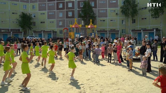 Коммунисты города Нягани активно приняли участие в подготовке праздника «День детства»