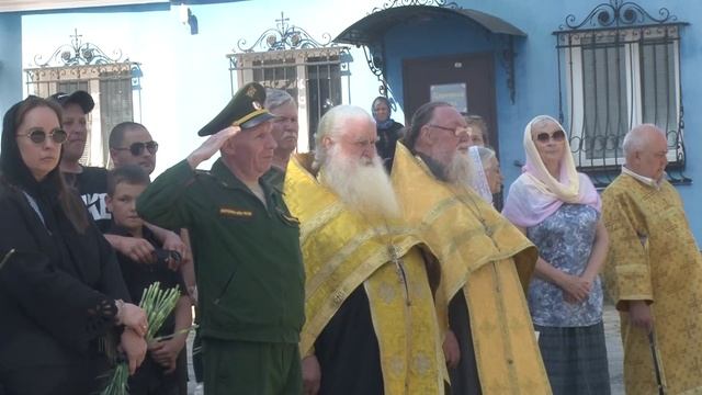 Каменск-Уральский проводил в последний путь героев Алексея Горшкова и Николая Пьянова