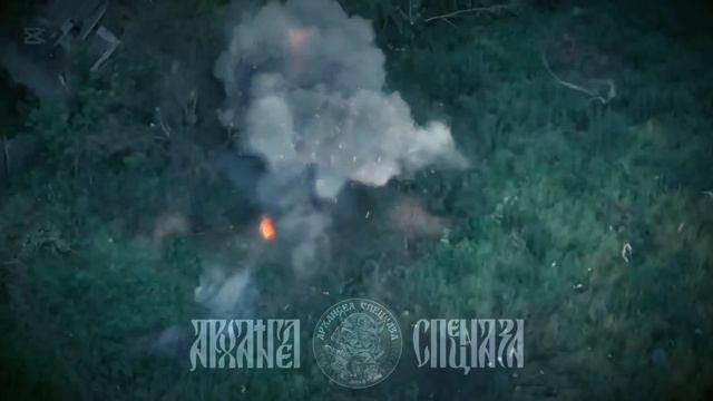 🤙 Недолго музыка играла.   Обнаруженная минометная позиция противника поражена FPV-дроном «КВН»....