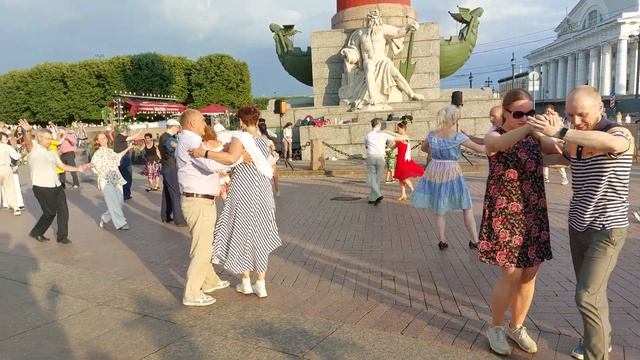 Фантастический танец на берегу Невы. Танцевальный веч