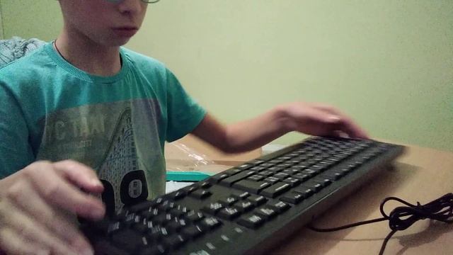 Нова клавиатура (Logitech K120)