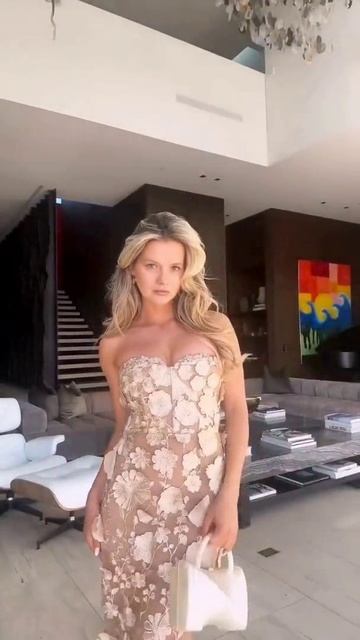 1000056940.mp4