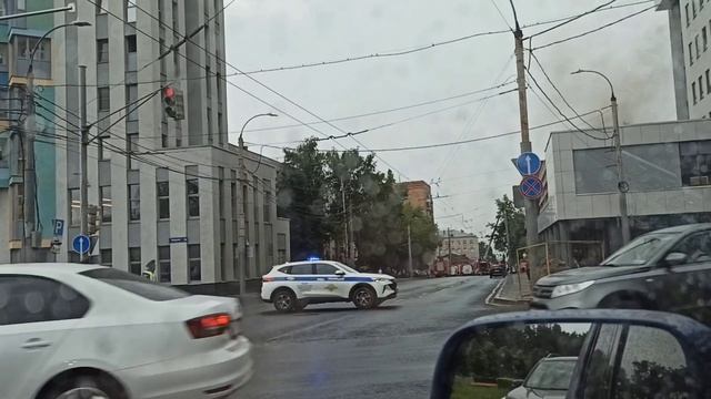 Пожар на крыше медцентра "Тонус" по улице Большая Покровская // 10 июня 2025 года