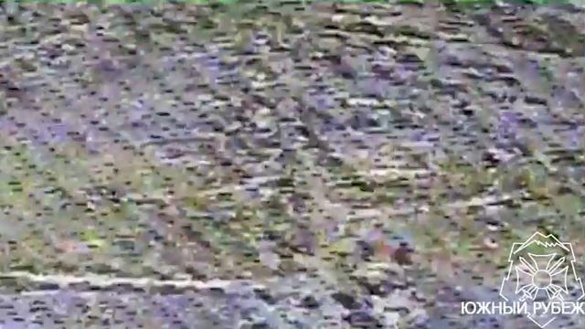 Кадры работы операторов дронов 10 танкового полка группировки"Юг"по обнаружению и уничтожению живой