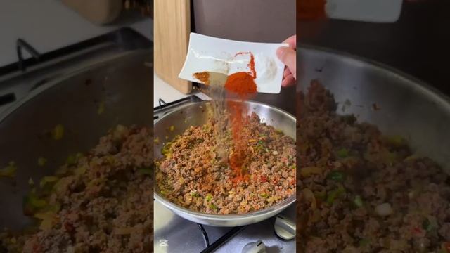 👩🍳💡 Разморозил ФАРШ, который достал из холодильника между двумя стальными КАСТРЮЛЯМИ за 10 минут