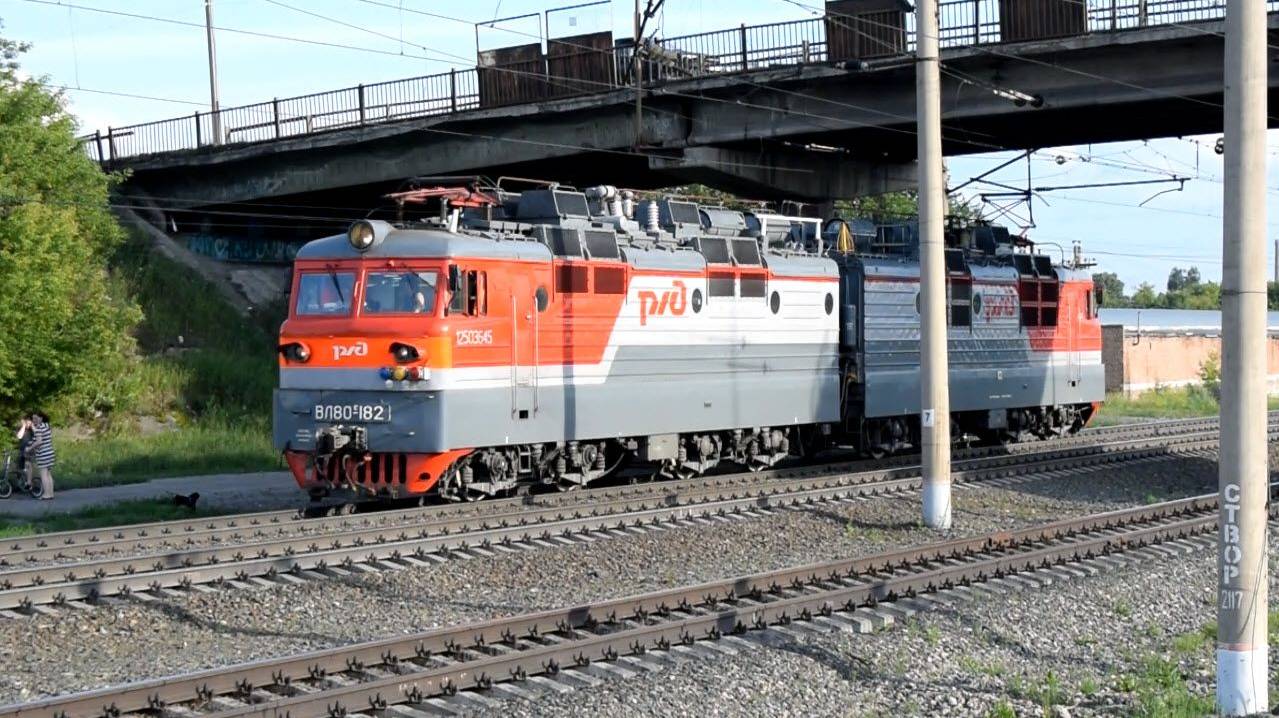 Электровоз ВЛ80С-182. Резервом.