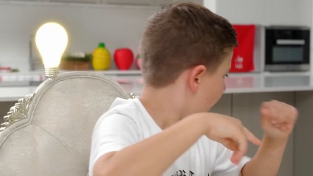 ДИАНА И РОМА - Як поводитися та доглядати за собою   Діана Рома і Олівер