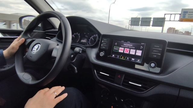 Skoda Rapid - унылый салон и хороший багажник