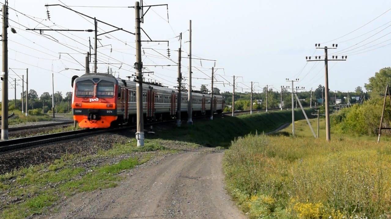 Электропоезд ЭД9М-0174