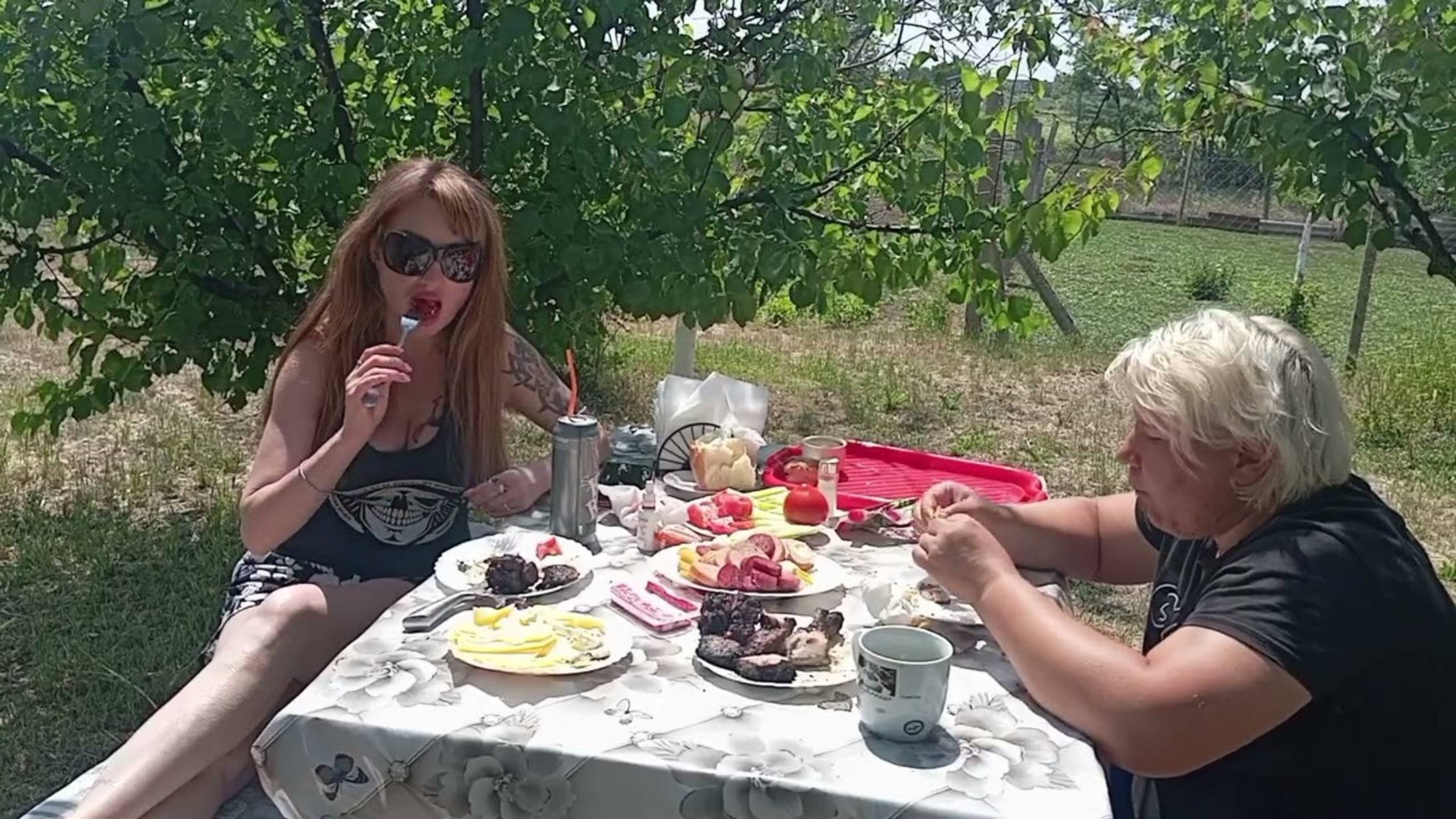 Наталья Губарева. ЗНАКОМЛЮ ВАС С АЛИСОЙ ....)