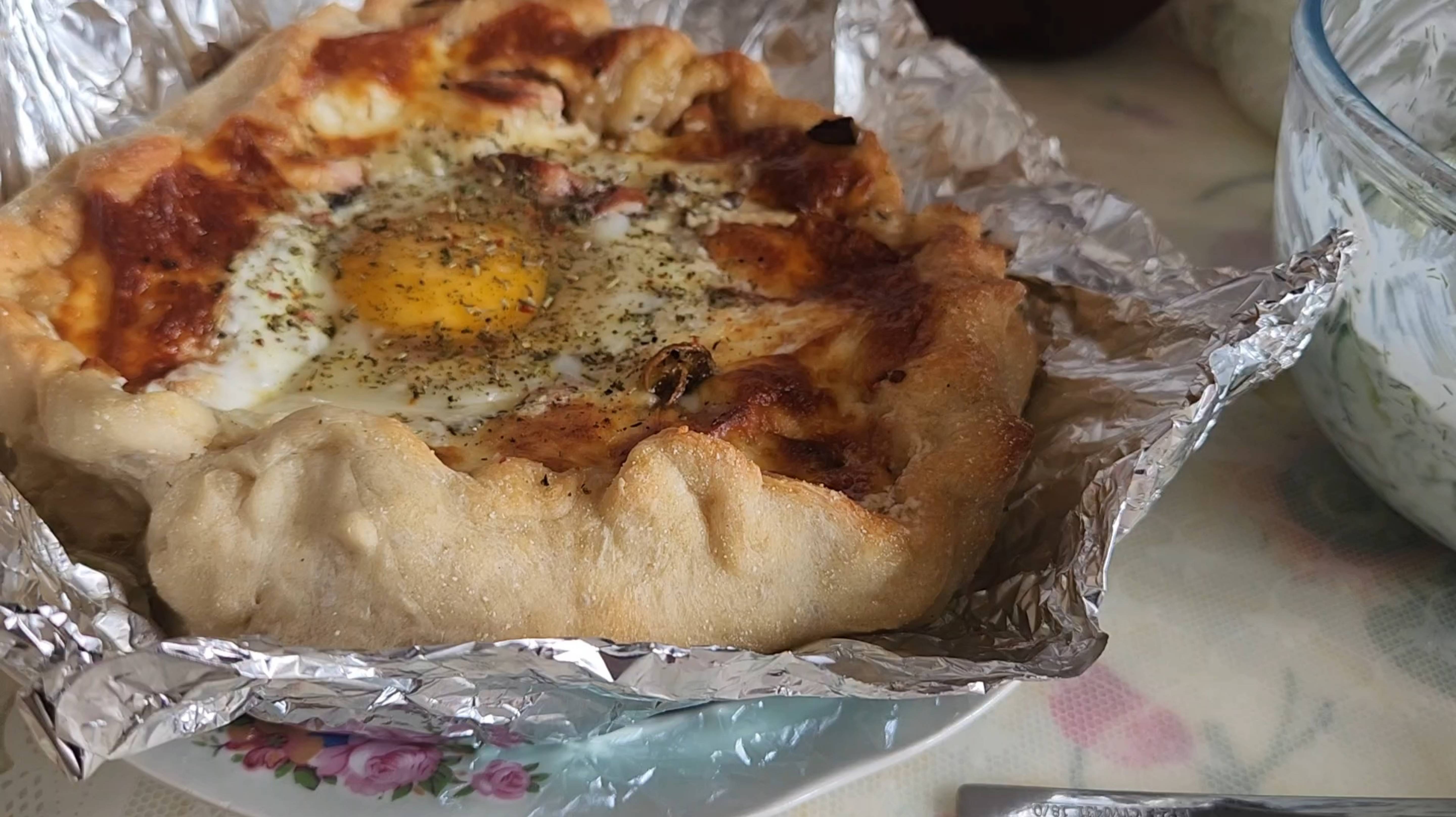 Как кушать настоящую хачапури-пиццу по-Итальянски 🍕 🇬🇪 🇮🇹