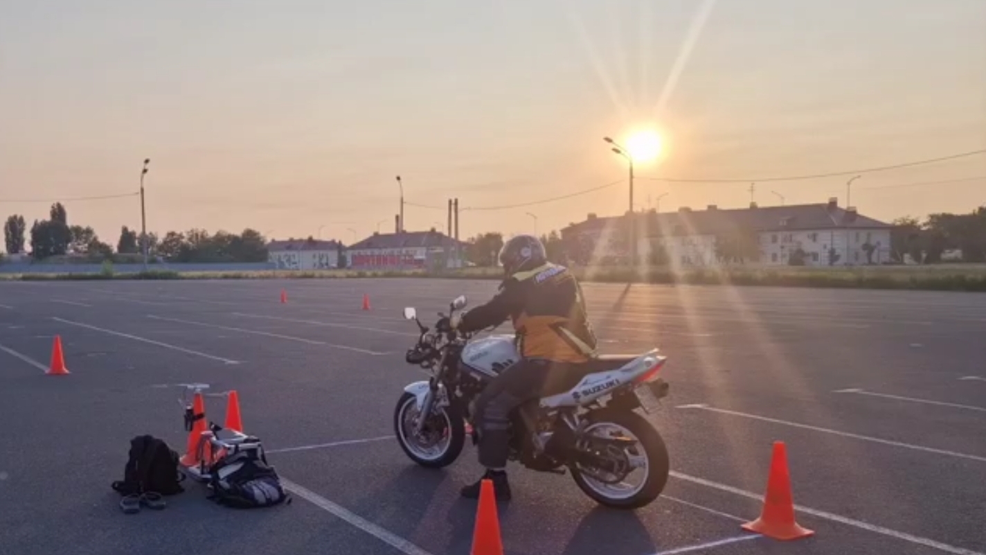 GP2025/Stage2/Kolindra Aleksandr/suzuki sv650/heat1