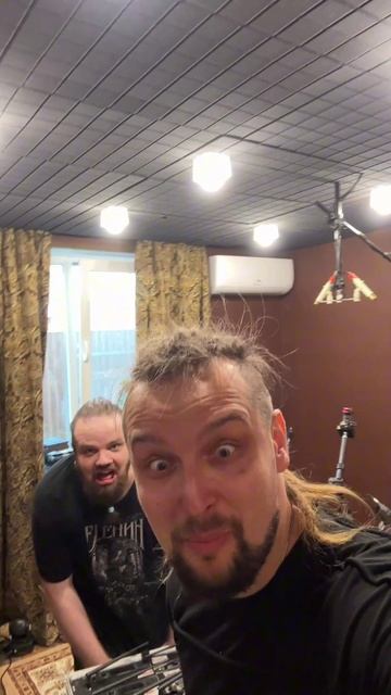 Бомбический звук