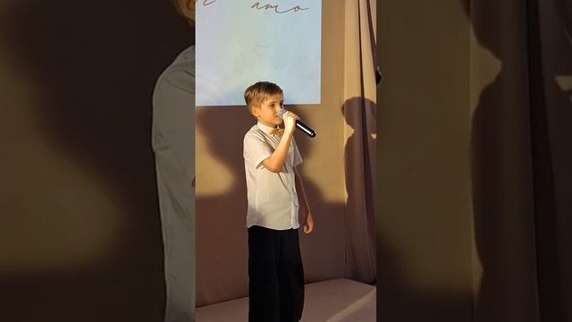 Золотой голос России. Топ чарт. А дождь на окнах рисует. Ароматы ванили...