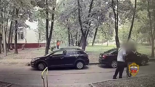 Полицейские Восточного округа задержали подозреваемого в грабеже