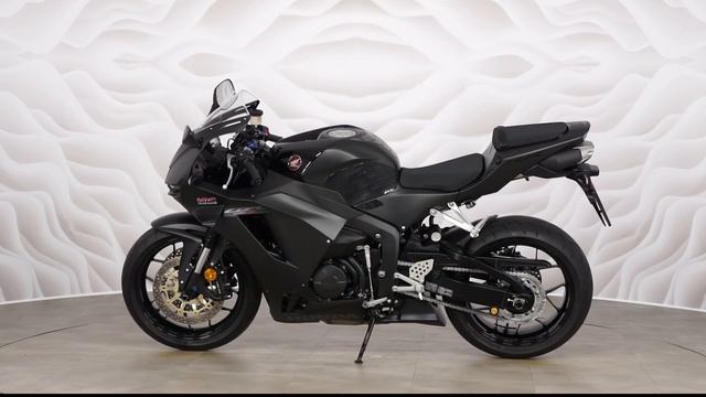 HONDA CBR 600RR vin PC40-1800792