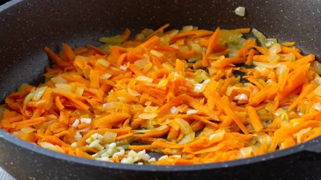 Гречка с курицей на сковороде