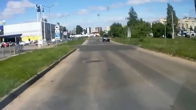 Идиоты на дорогах - подборка #3