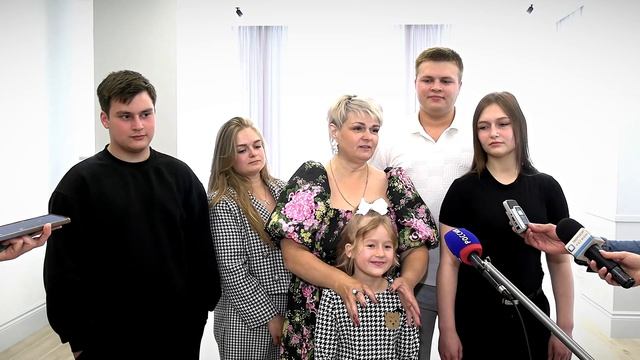 Губернатор Игорь Руденя вручил государственные и региональные награды жителям Верхневолжья
