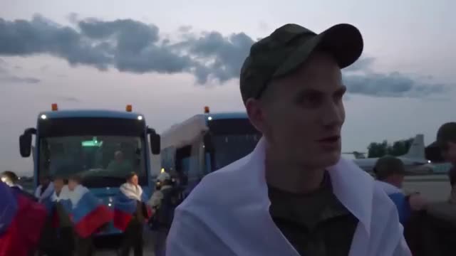 «Заберу ее из садика и пойду с ней гулять» Военнослужащий, вернувшийся в Россию по обмену, призна...