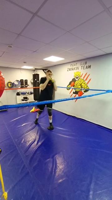 Выбор между кофе ☕️ и утренней тренировкой 🥊