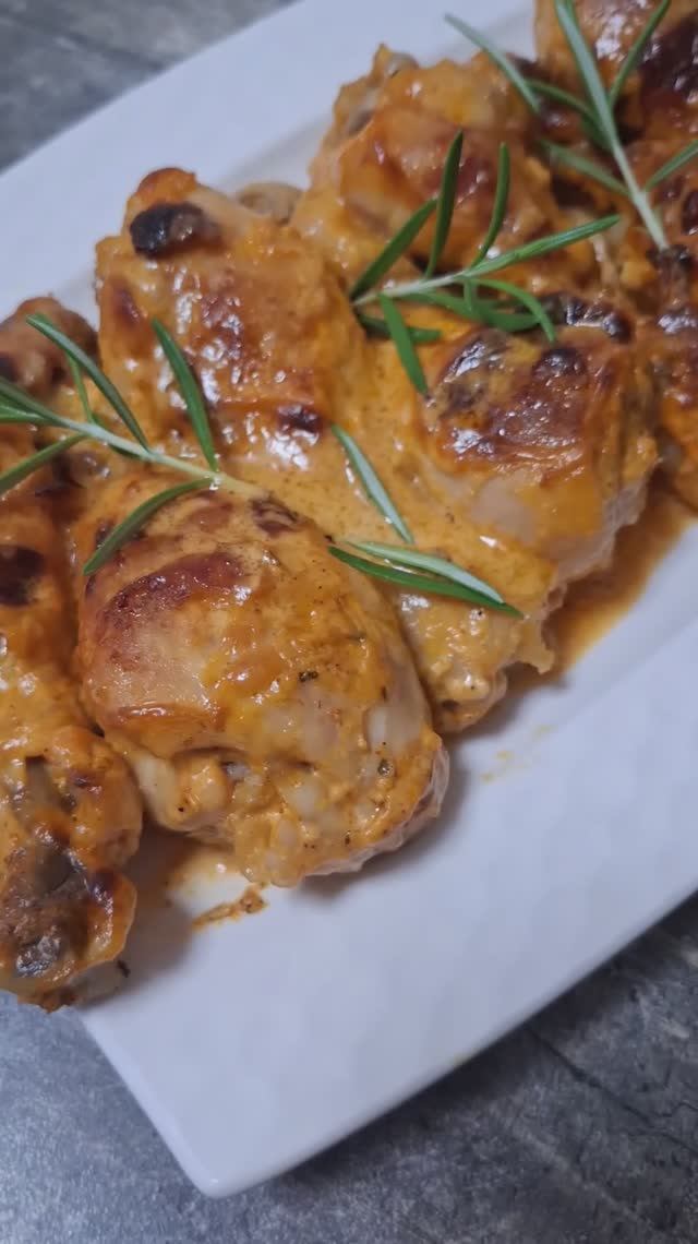 Рекомендую  приготовить  так, куриную голень, смачненько!